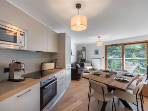 Appartement récent, proche des pistes avec balcon et parking à Courchevel - FR-1-563-138